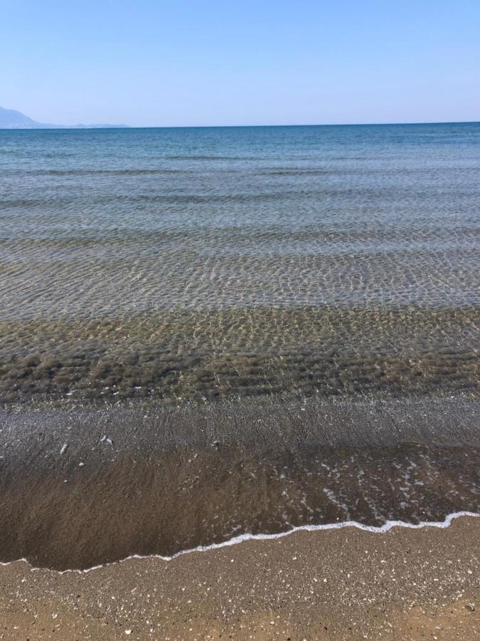 Pia Beach House Баколи Экстерьер фото