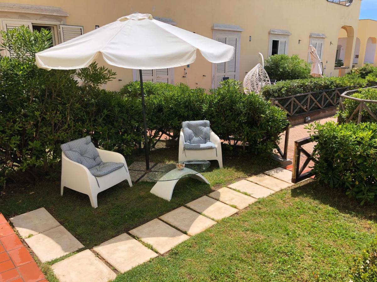 Pia Beach House Баколи Экстерьер фото